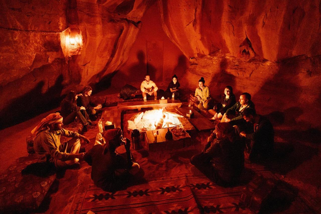 Готель Bedouin Nights Camp Ваді-Рам Екстер'єр фото