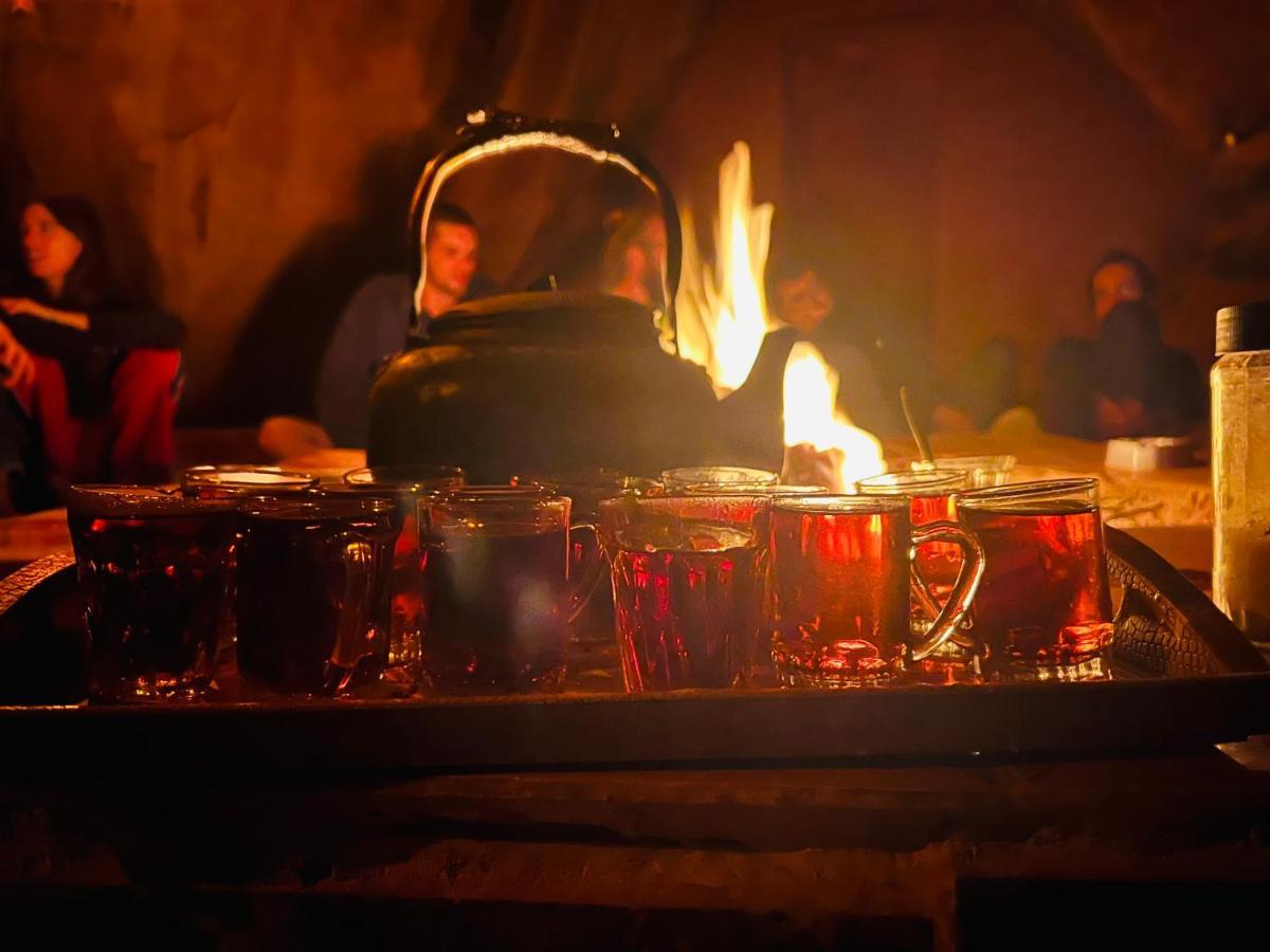 Готель Bedouin Nights Camp Ваді-Рам Екстер'єр фото